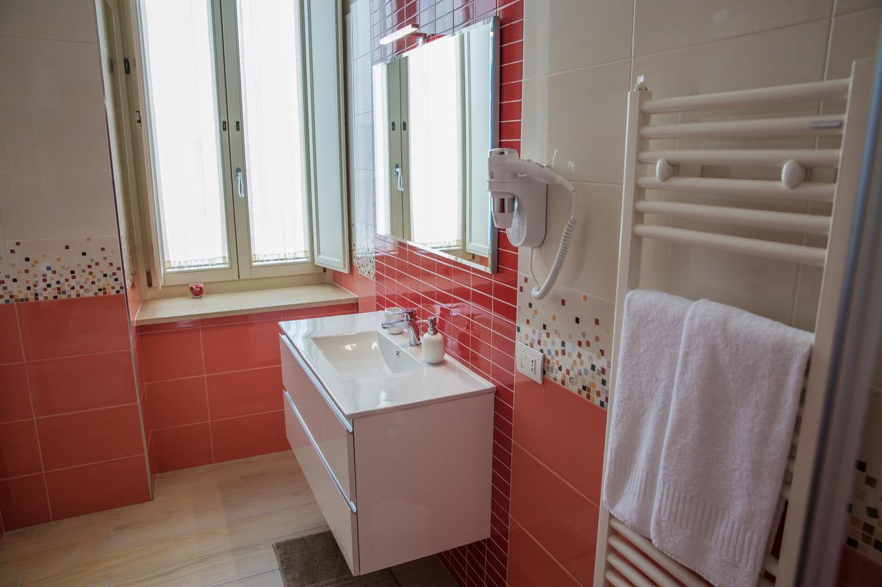 Gleda Rooms Deluxe Pompei Bagian luar foto
