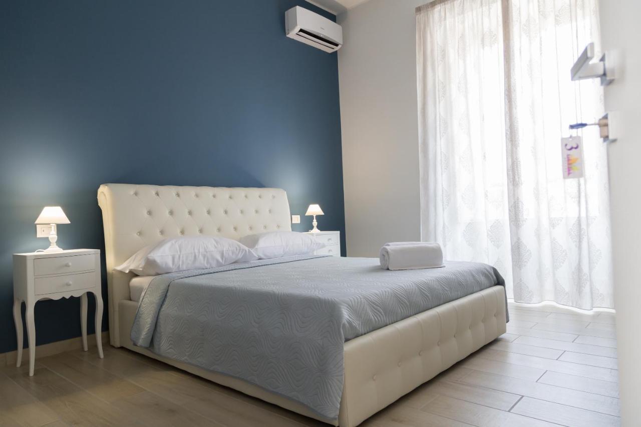 Gleda Rooms Deluxe Pompei Bagian luar foto